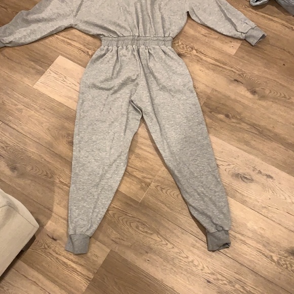 ❌❌SOLD🚫🚫STORETS ONESIE - Picture 9 of 10